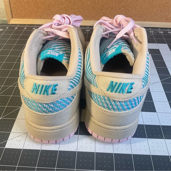 Nike🔥 dunks
Heat wave
Brand new
*rare
NWOT - Picture 5 of 13